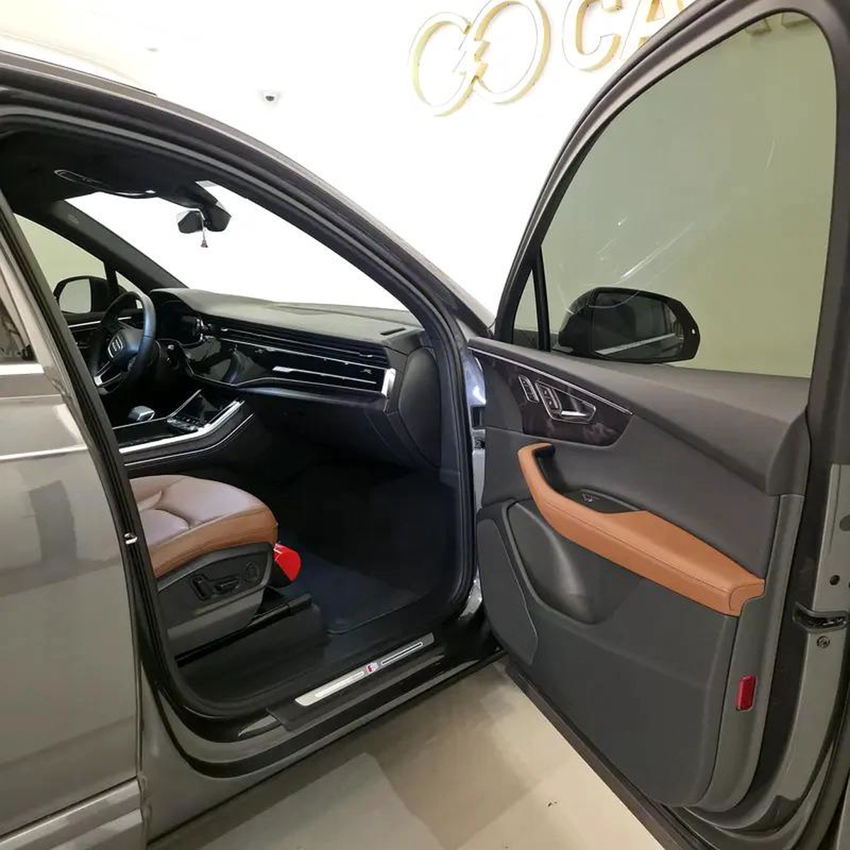 AED 4026 PM | AUDI Q7 45TFSI S LINE MY25 I UNDER AGENCY WARRANTY SERVICE CONTRACT JULY 2030 |-16-16