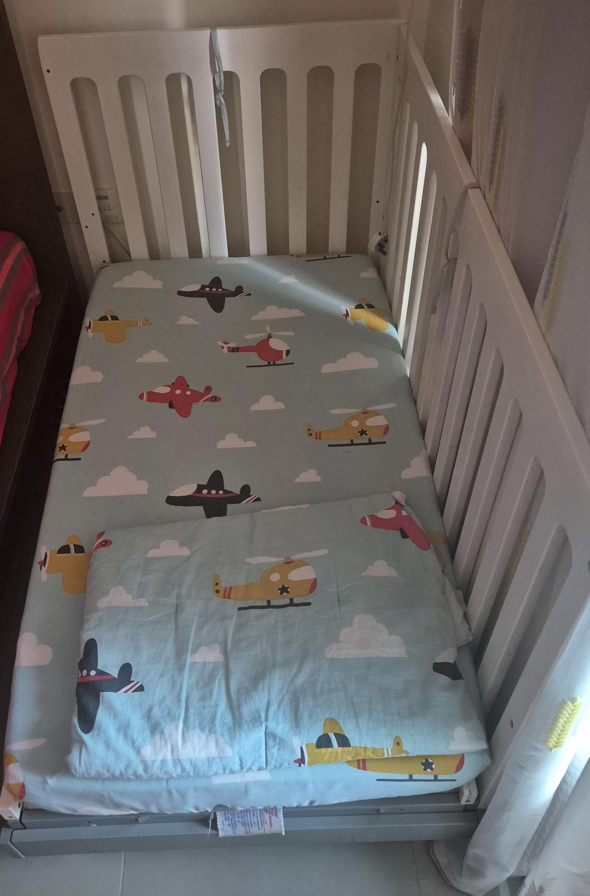 Baby Convertible Cot / Bed-1-1