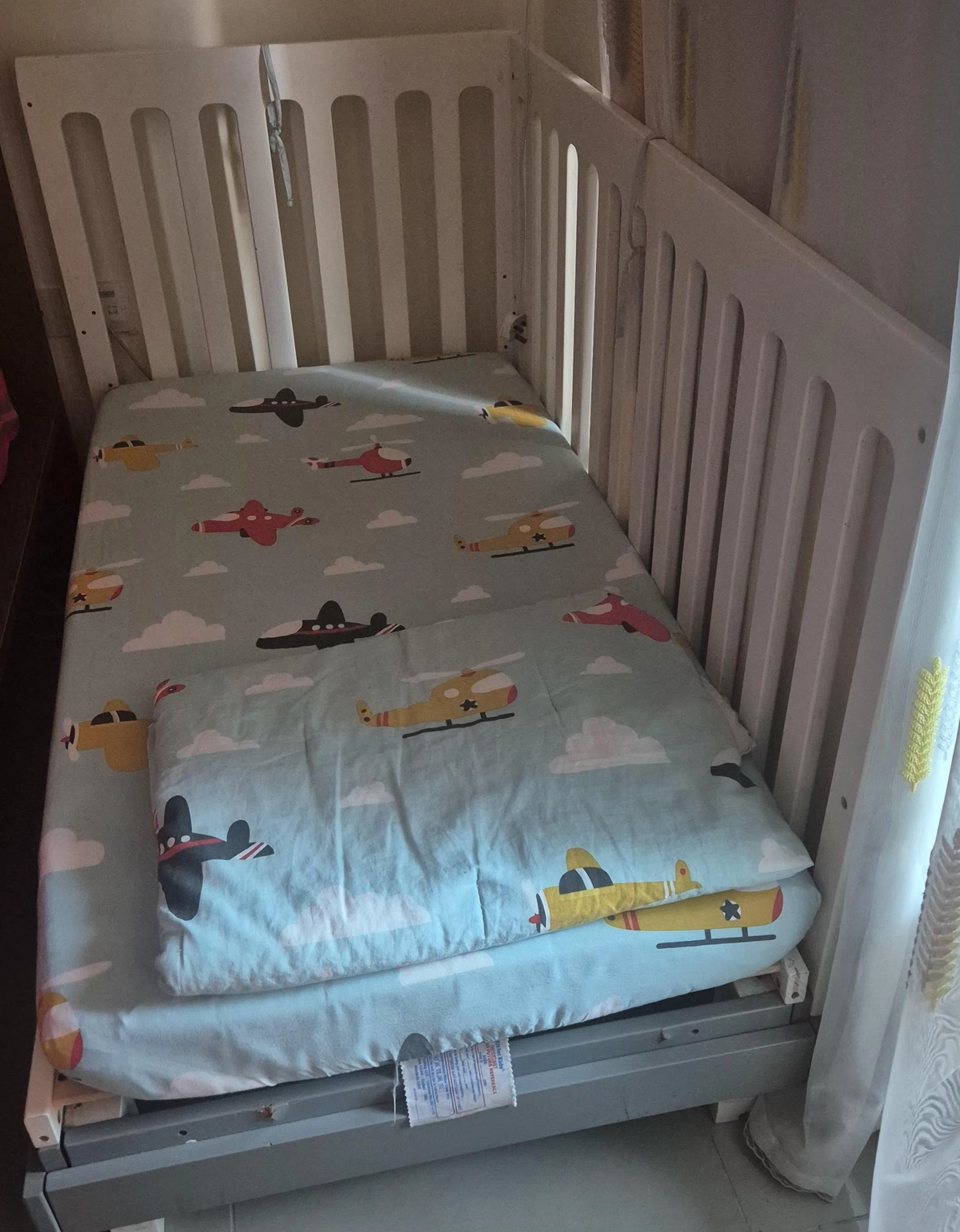 Baby Convertible Cot / Bed