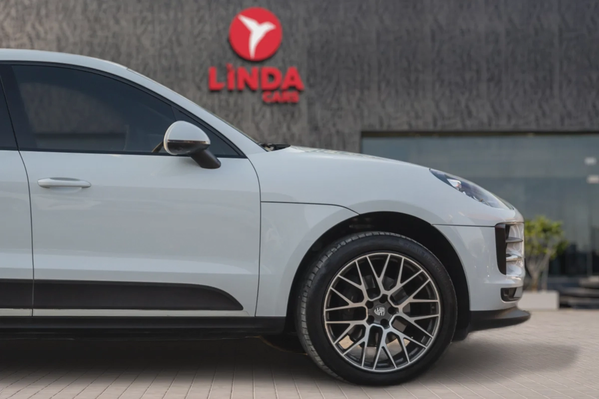 Porsche Macan 2019-8-8