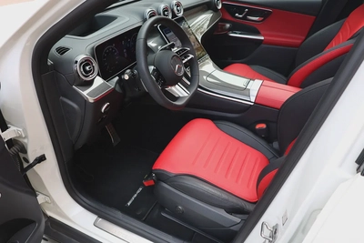 GLC300 4MATIC AMG - GCC SPECS - 340 KM ONLY - WARRANTY / SERVICE FROM GARGASH - ACCIDENT FREE --11