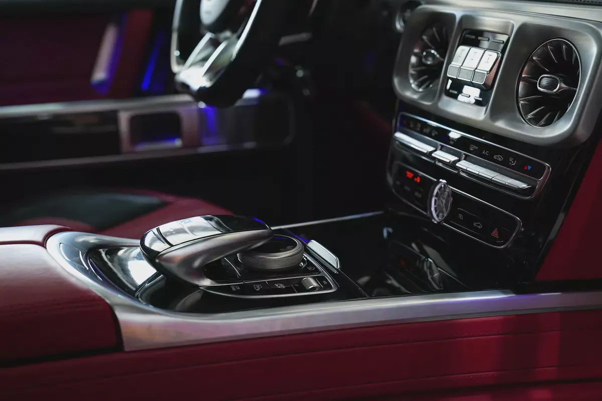 2024 - MERCEDES-BENZ G63 AMG - V8 for 630,000.00 AED-13-13