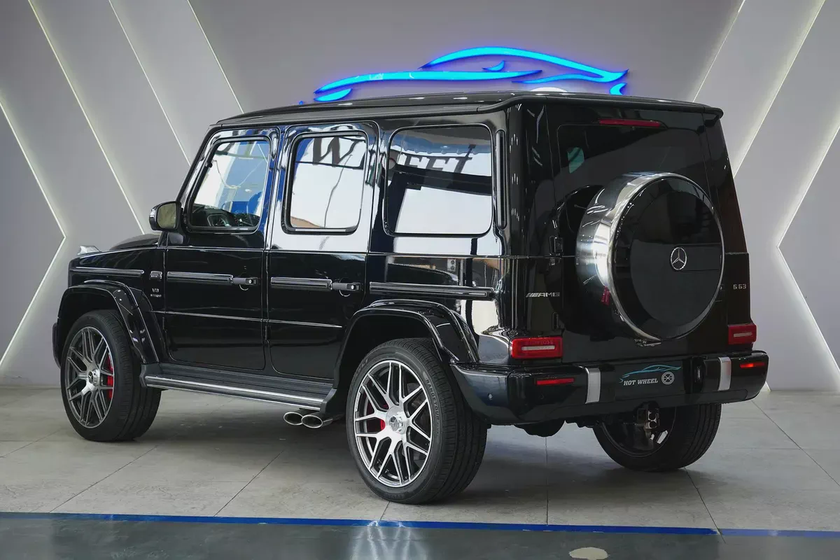 2024 - MERCEDES-BENZ G63 AMG - V8 for 630,000.00 AED-4-4