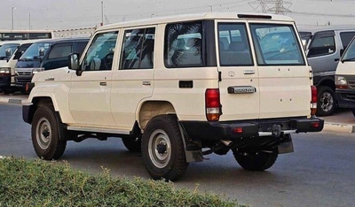 Toyota Land Cruiser 70 Toyota Land Cruiser Hardtop 4.2L diesel 5doors 2024-4