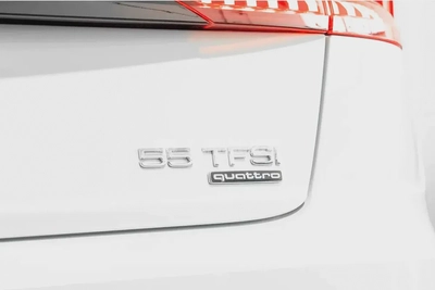 4,700 AED / 60 months | 0% DP | 2023 Audi Q8 55TFSi S-Line / Full Service History / Audi Warranty-16