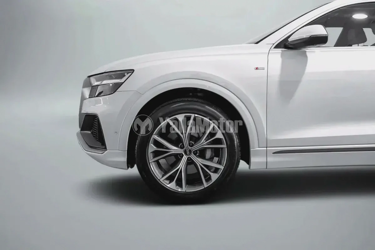 4,700 AED / 60 months | 0% DP | 2023 Audi Q8 55TFSi S-Line / Full Service History / Audi Warranty-5-5