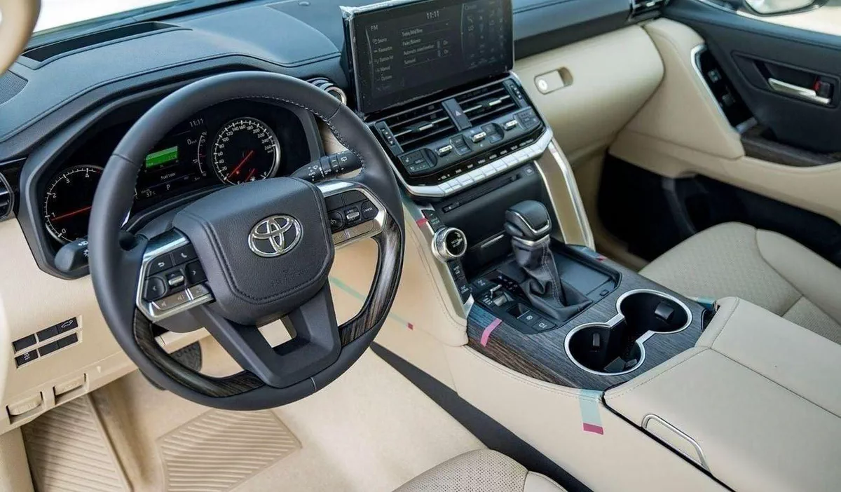 Toyota Land Cruiser VXR LAND CRUISER VXR 3.3L DIESEL 2025-9-0