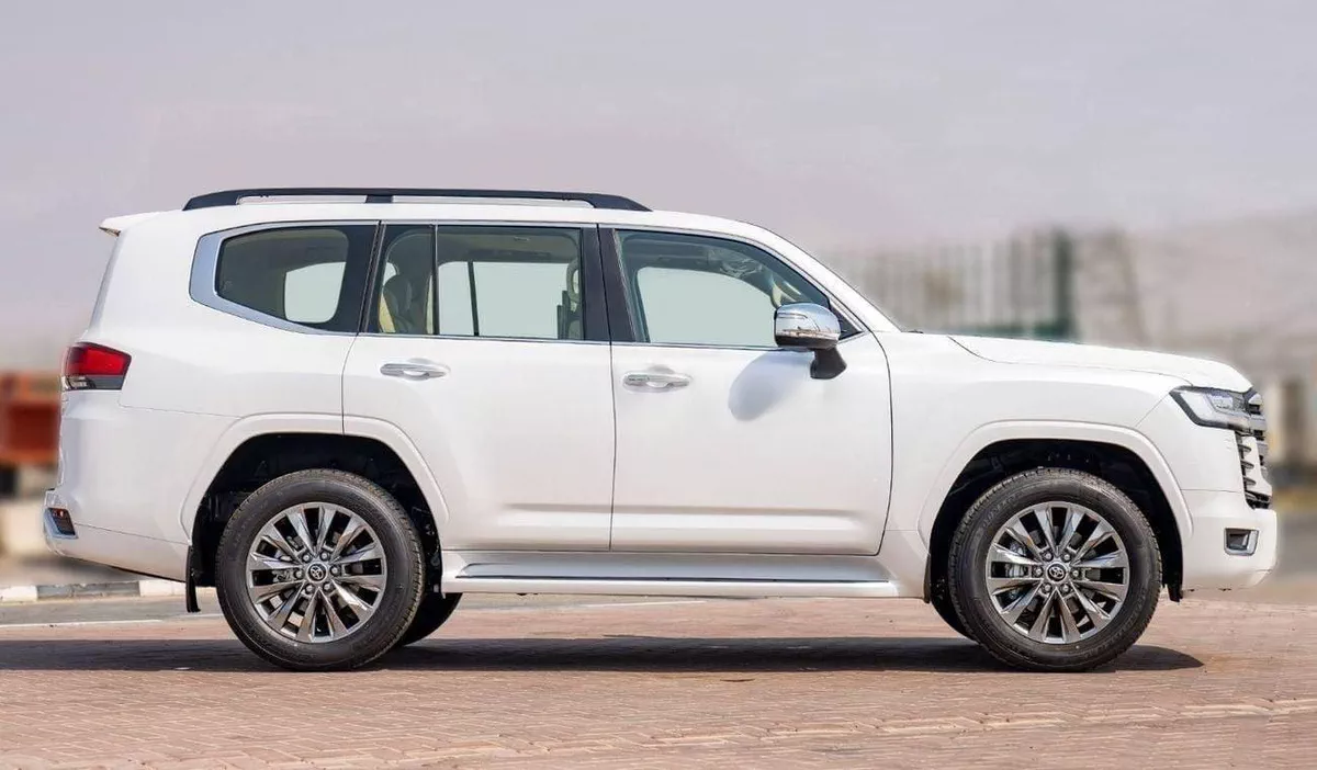 Toyota Land Cruiser VXR LAND CRUISER VXR 3.3L DIESEL 2025-7-0