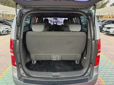 Hyundai H1 2017 - Well Maintained - Korean Specs-9