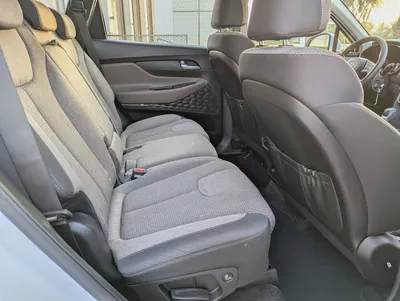 Hyundai Santa Fe 2023 | GCC Specs | Pristine Condition MID Op Low KM 7 Seat SUV With Bank Finance-8