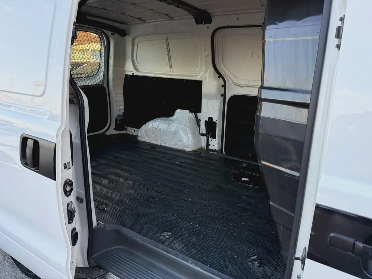 Hyundai H1 - 2021 GCC Specs, Absolutely Accident-Free
Original Paint-10-10