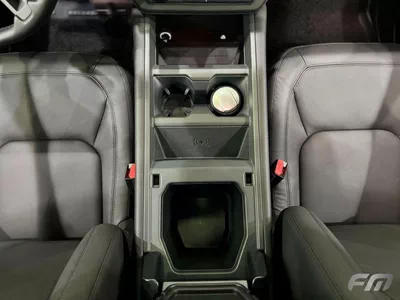 Land Rover Defender 110 X-DYNAMIC HSE P400-10