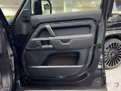 Land Rover Defender 110 X-DYNAMIC HSE P400-17