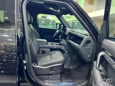 Land Rover Defender 110 X-DYNAMIC HSE P400-6