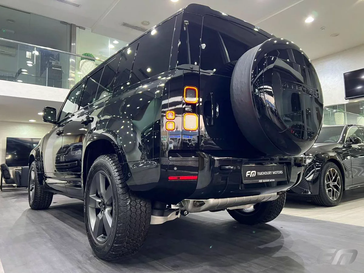 Land Rover Defender 110 X-DYNAMIC HSE P400-22-0