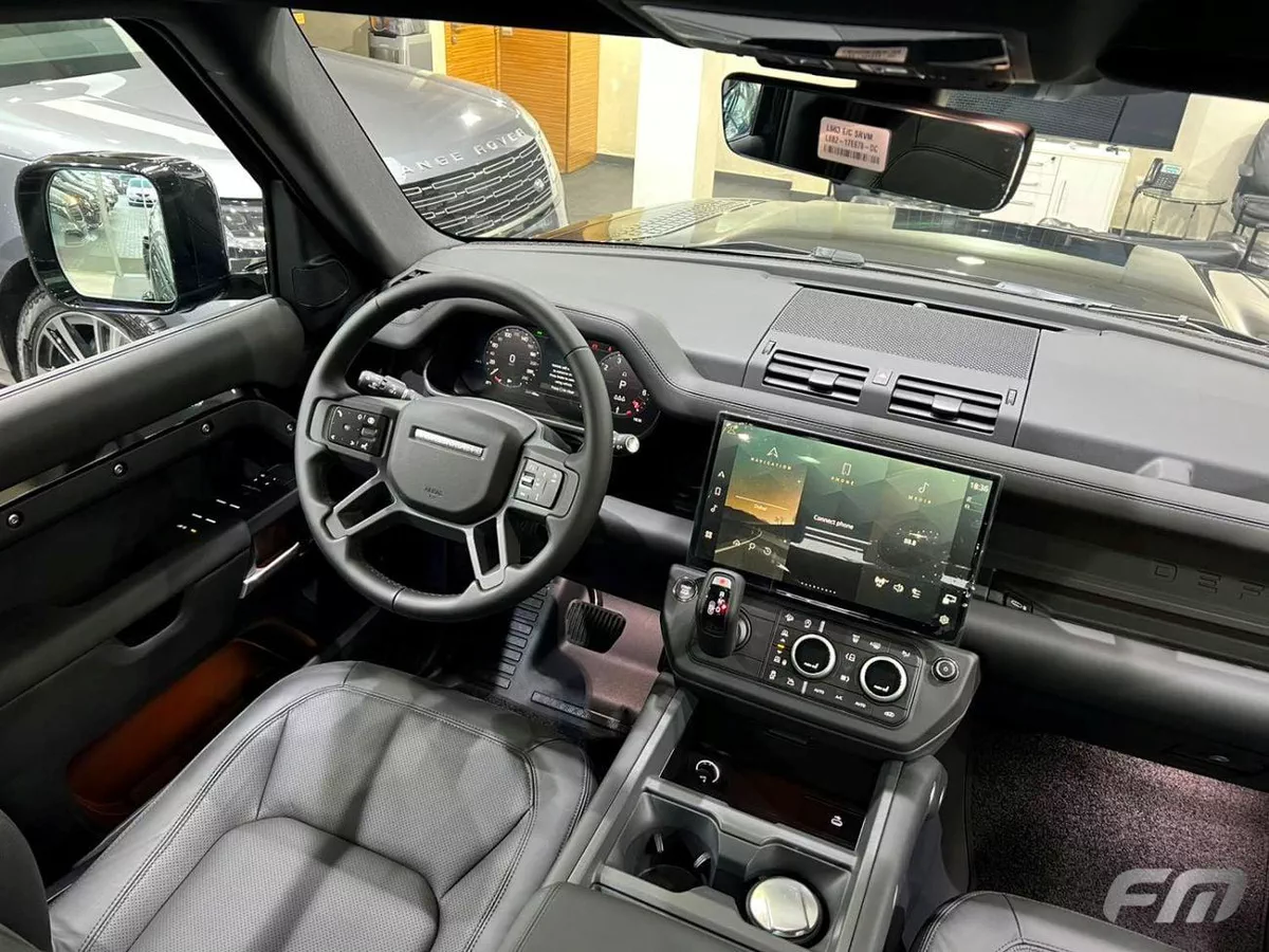 Land Rover Defender 110 X-DYNAMIC HSE P400-5-0