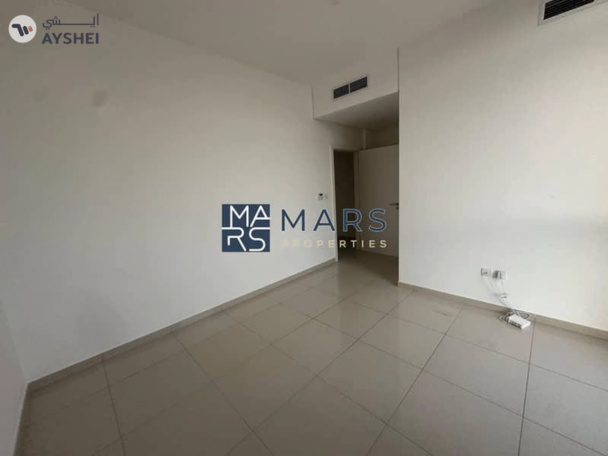 2 bhk . . . . . Luxury Living | Close to City Centre | Resale