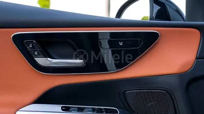 Mercedes Benz GLC200 STANDARD-9