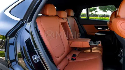Mercedes Benz GLC200 STANDARD-16