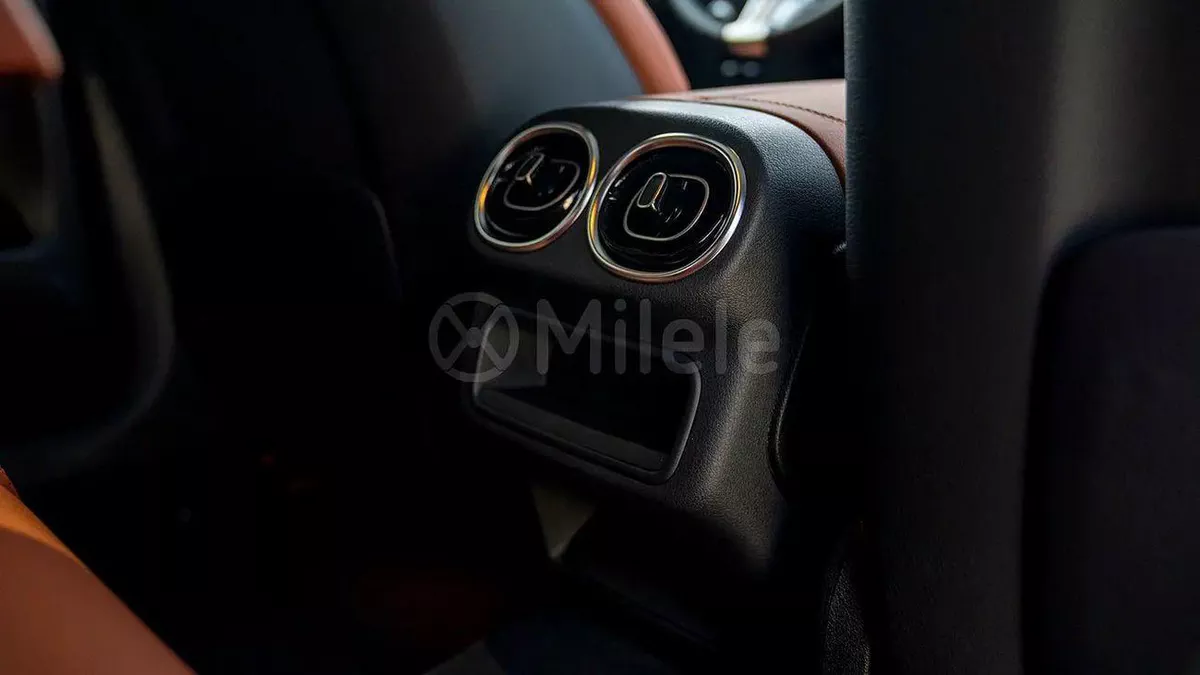 Mercedes Benz GLC200 STANDARD-19-0