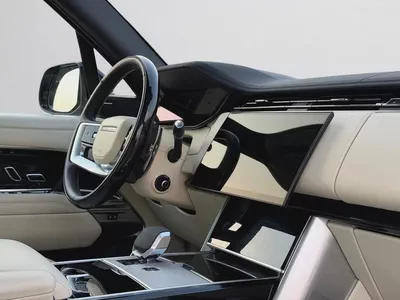 AED 8,400 P.M | 0% DOWN PAYMENT | RANGE ROVER VOGUE SE P530 | 4.4L TWIN-TURBO V8 – 523 HP | 2025-12