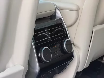 AED 8,400 P.M | 0% DOWN PAYMENT | RANGE ROVER VOGUE SE P530 | 4.4L TWIN-TURBO V8 – 523 HP | 2025-17