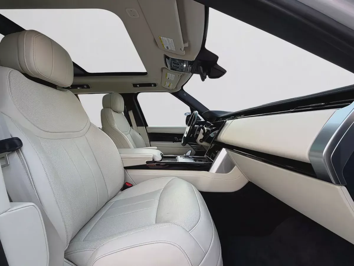 AED 8,400 P.M | 0% DOWN PAYMENT | RANGE ROVER VOGUE SE P530 | 4.4L TWIN-TURBO V8 – 523 HP | 2025-16-16