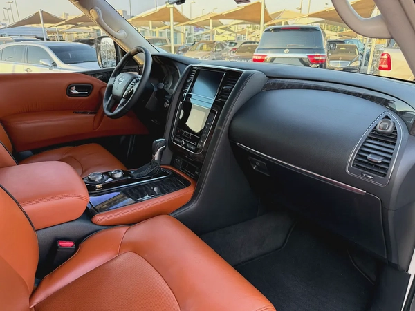 Nissan Patrol Titanium 2021 model V8