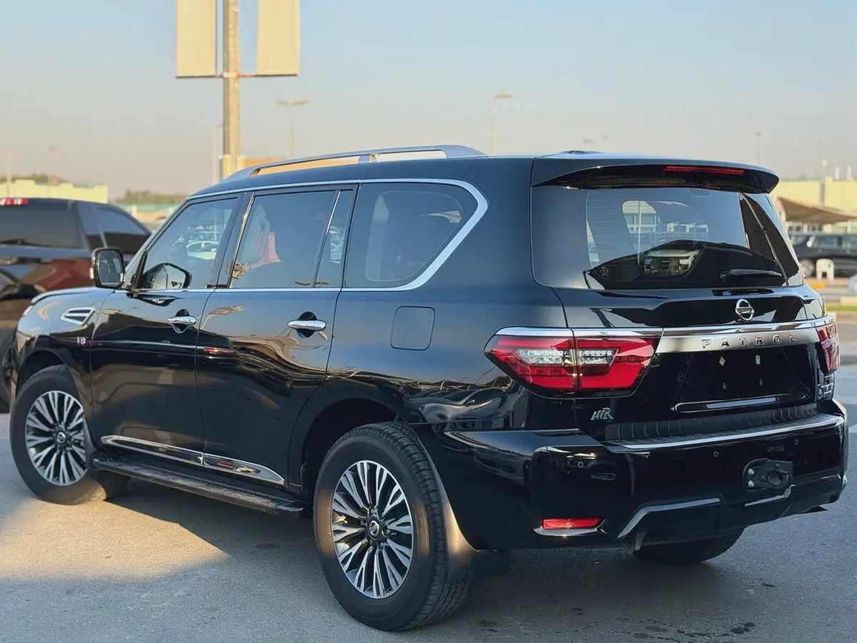 Nissan Patrol Titanium 2021 model V8-5-5