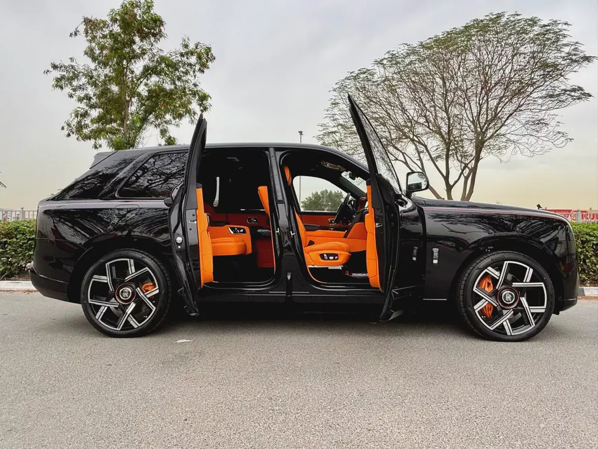 2025 ROLLS ROYCE CULLINAN | BLACK BADGE |  | FULL OPTION-4-4