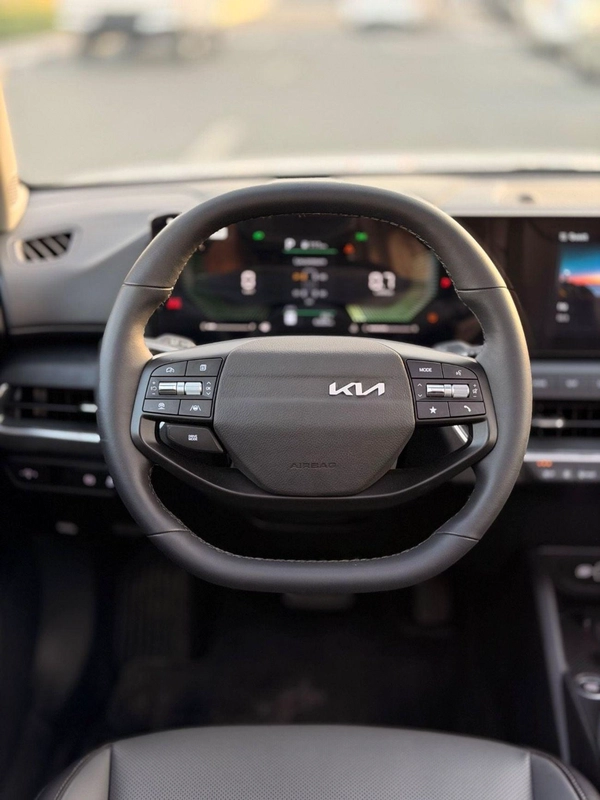 Kia K4 EX 2.0L panoramic, leather seats full option