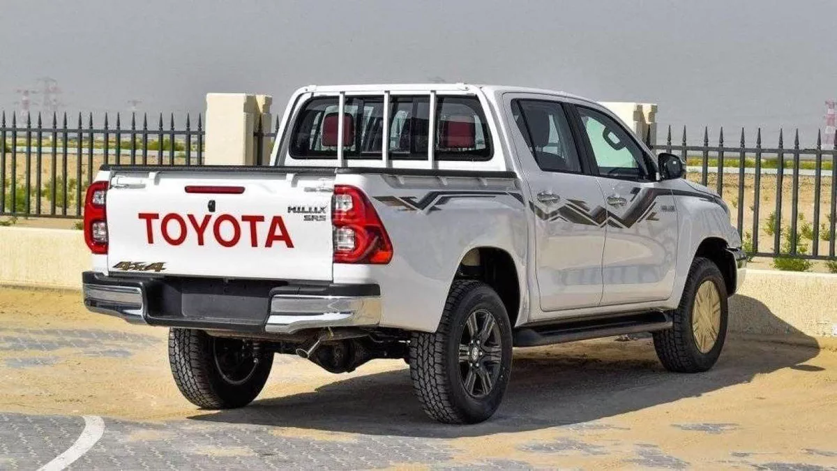Toyota Hilux SGLX TOYOTA HILUX DC 2.7L 4X4 PETROL W/REAR CAMERA A/T MY24 2.7L Petrol 2024-3-0