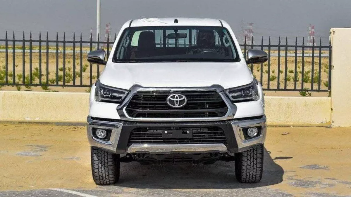 Toyota Hilux SGLX TOYOTA HILUX DC 2.7L 4X4 PETROL W/REAR CAMERA A/T MY24 2.7L Petrol 2024-4-0