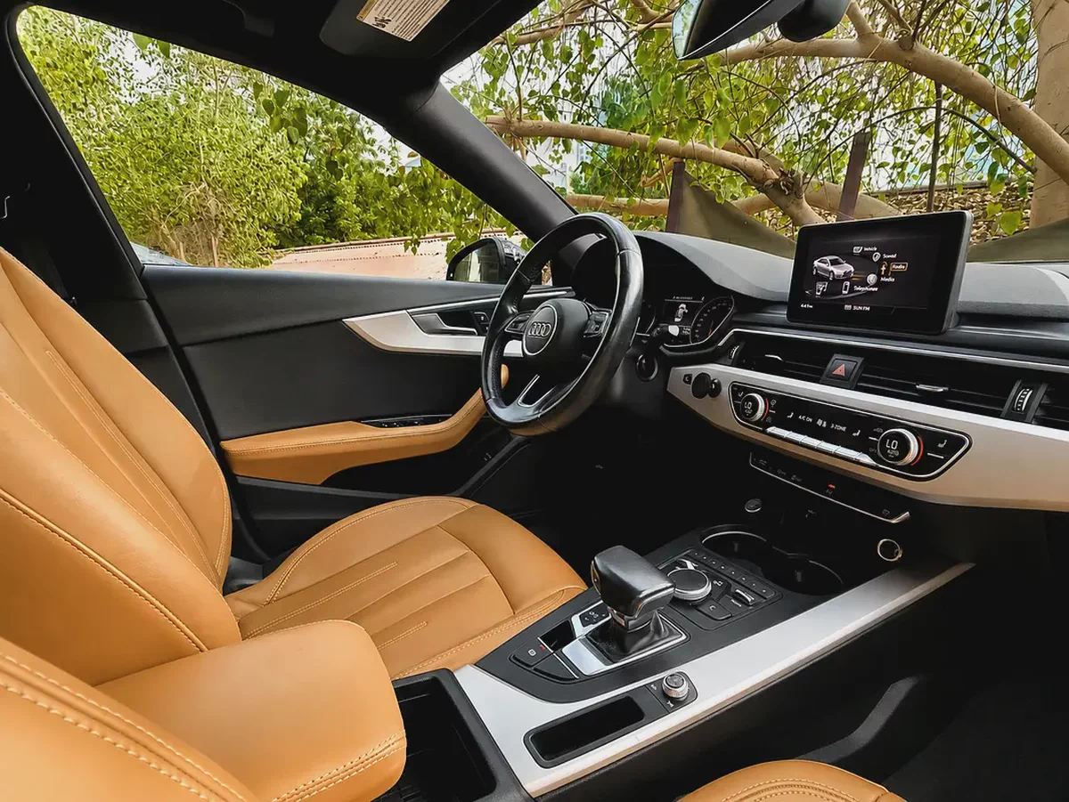 505 AED PM | CLEAN TITLE | AUDI A4 2019 | ONLY 32,999 AED-2-2