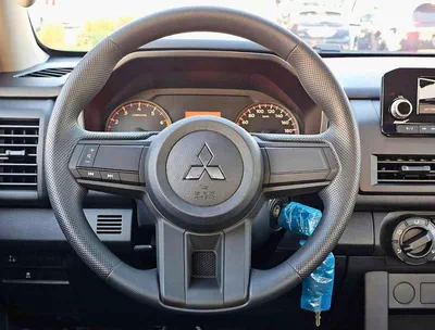 Mitsubishi L200 GLX 2.4L PETROL / M/T / SIDE STICKER / 4WD / (CODE # GLXP)-11