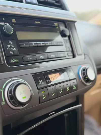 Toyota Prado TXL 2017 GCC Specs - Excellent Condition-9