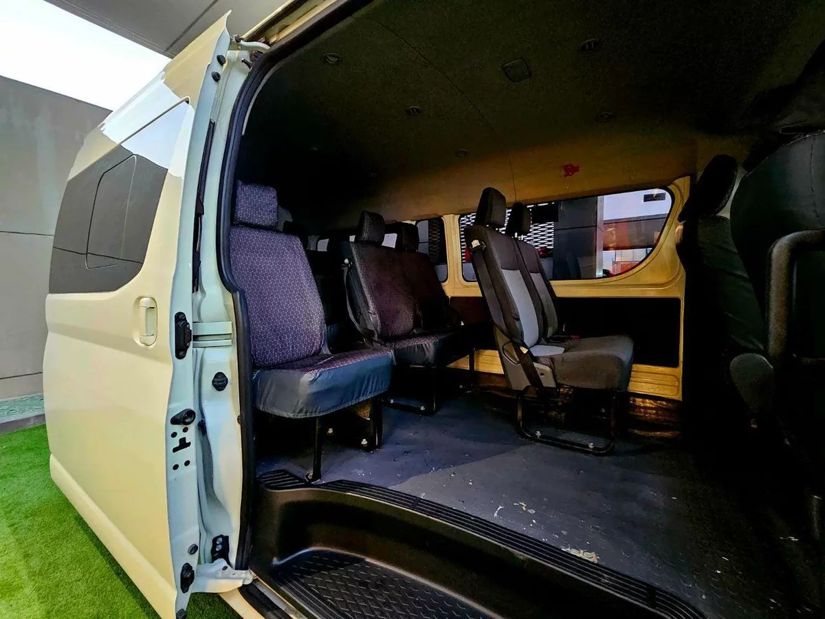 Toyota Hiace GL HIACE PASSENGER / PETROL MANUAL / 3.5 V6 / HIGH ROOF-9-0