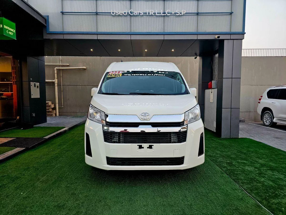 Toyota Hiace GL HIACE PASSENGER / PETROL MANUAL / 3.5 V6 / HIGH ROOF-1-0