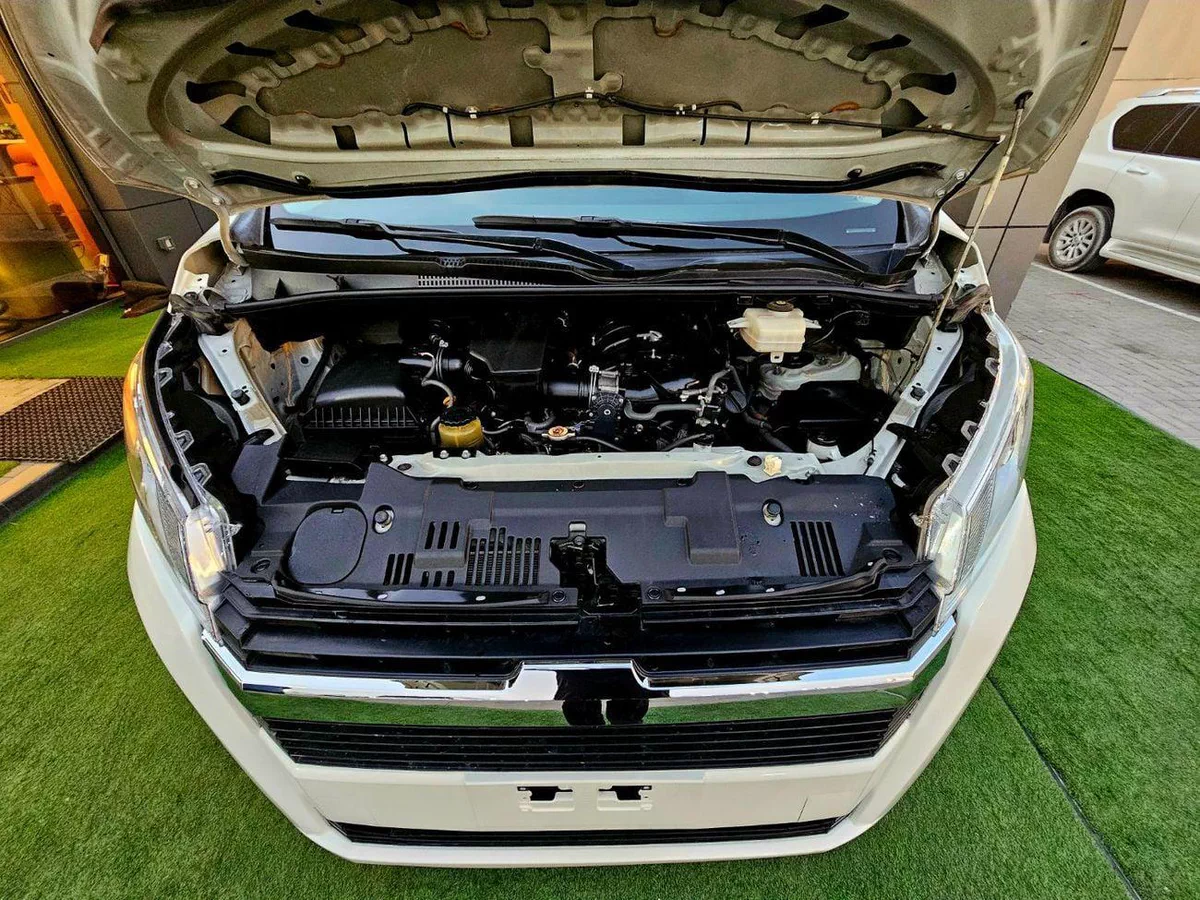 Toyota Hiace GL HIACE PASSENGER / PETROL MANUAL / 3.5 V6 / HIGH ROOF-5-0