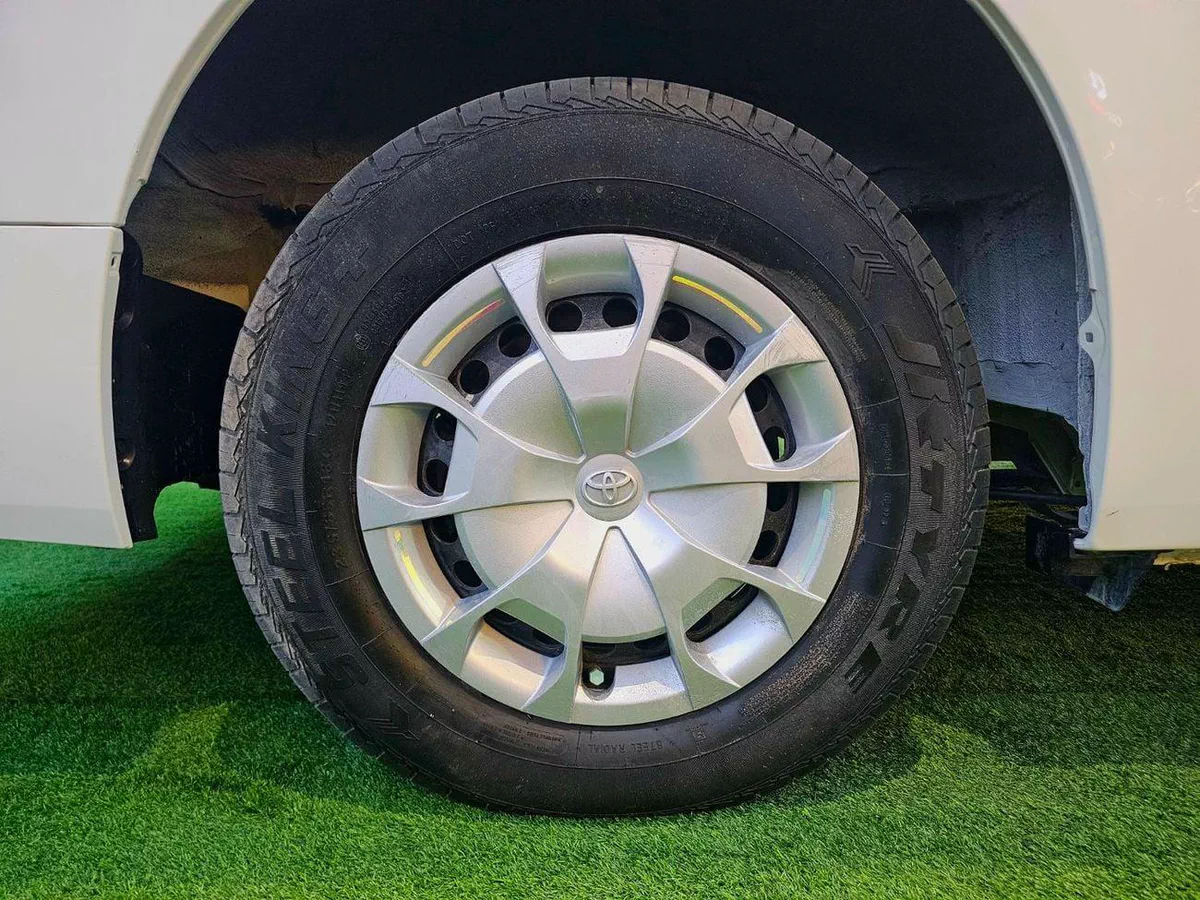 Toyota Hiace GL HIACE PASSENGER / PETROL MANUAL / 3.5 V6 / HIGH ROOF-6-0