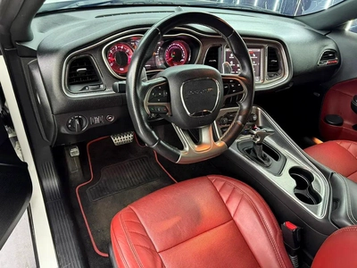 GCC Specs 2018 Dodge Challenger Hellcat Widebody - Pristine Condition-17