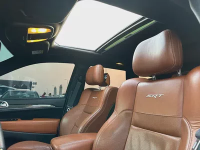 جيب قراند شيروكي SRT 6.4 مواصفات خليجة بحالة جيدة-9