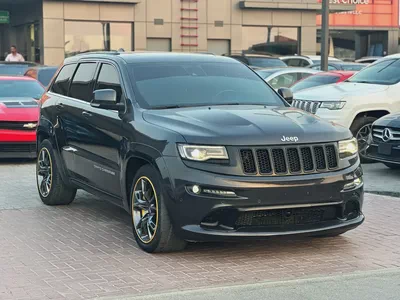 جيب قراند شيروكي SRT 6.4 مواصفات خليجة بحالة جيدة-3
