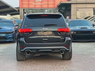 جيب قراند شيروكي SRT 6.4 مواصفات خليجة بحالة جيدة-4