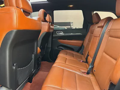 جيب قراند شيروكي SRT 6.4 مواصفات خليجة بحالة جيدة-8