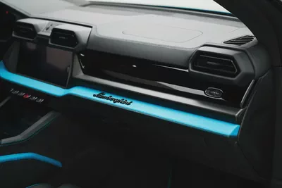 2025 LAMBORGHINI URUS SE-9