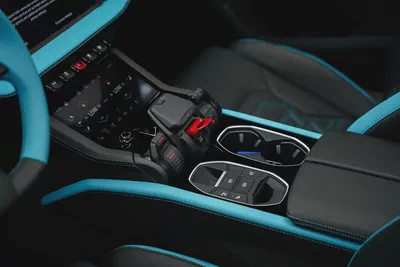 2025 LAMBORGHINI URUS SE-10
