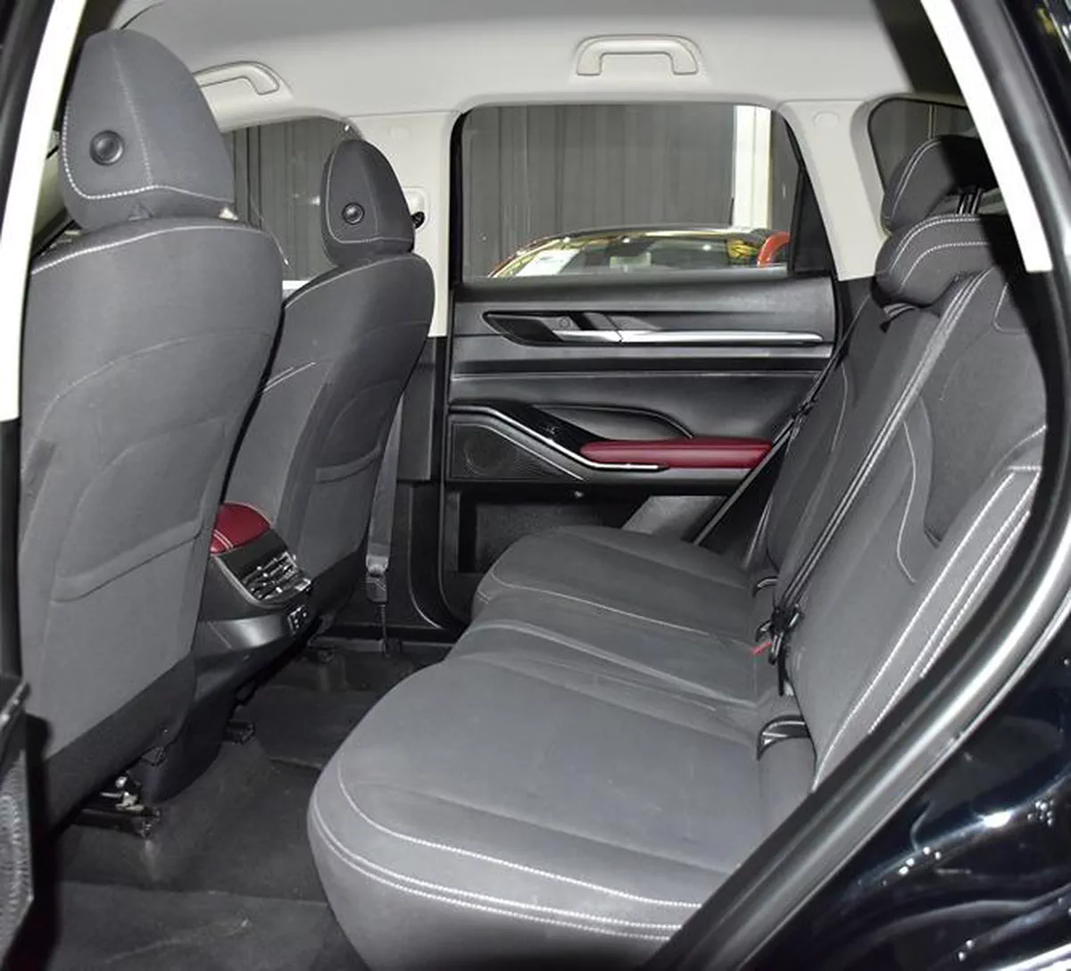 Haval H6 2.0 GDiT ( 2024 Model ) in Black Color GCC Specs-8-8