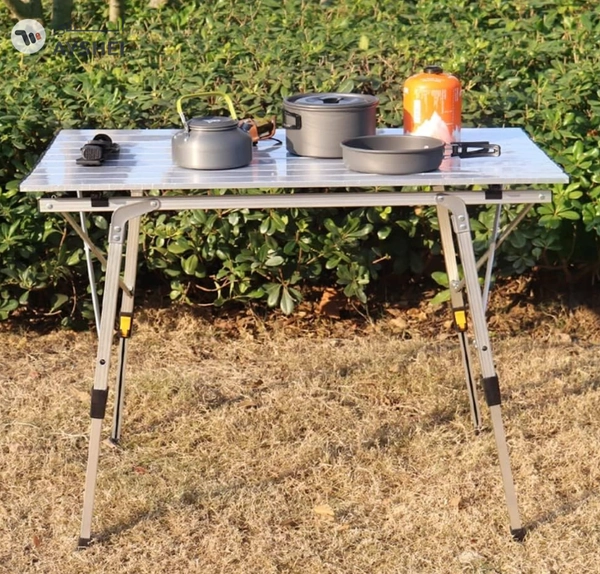 Yatai Decor Folding Table Portable Outdoor Indoor Foldable Picnic Table