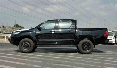 Toyota Hilux TOYOTA HILUX 2.4L diesel mid p.w 2025-8